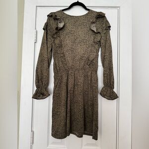 Chic Long Sleeve Ruffle Dress in Brown